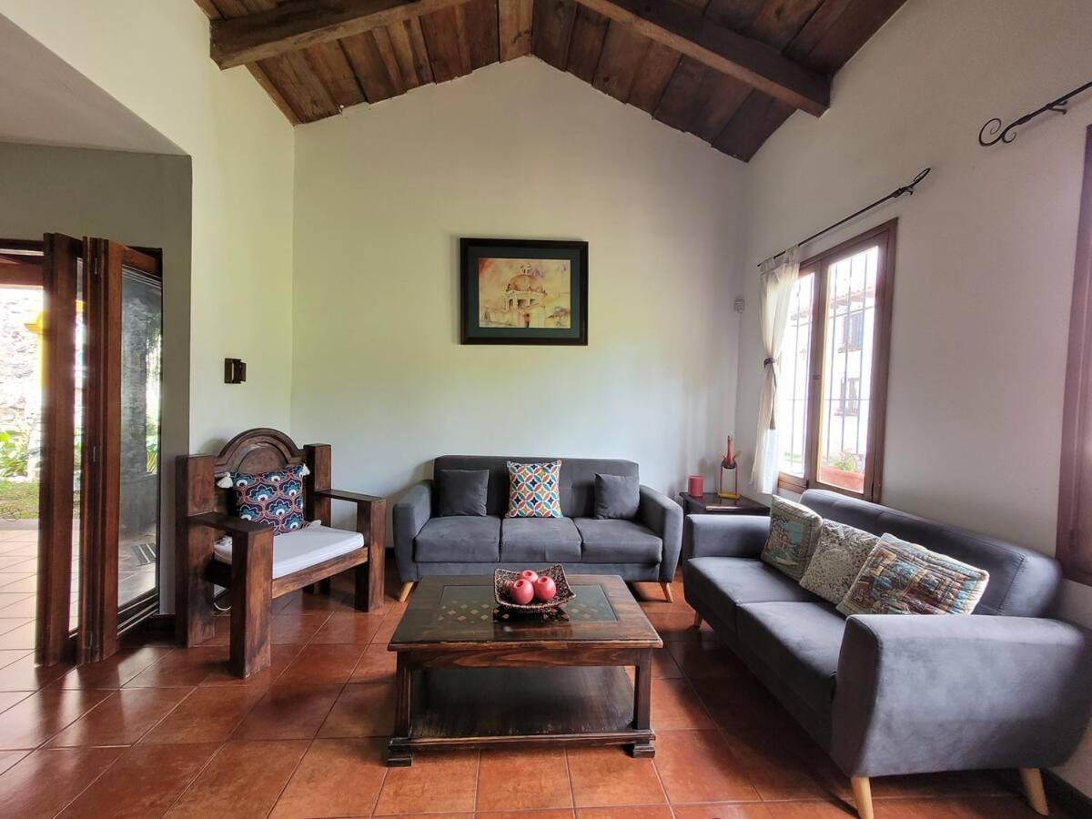 Holiday home Amplia Casa Guatemala Con Pergola Y Jardin