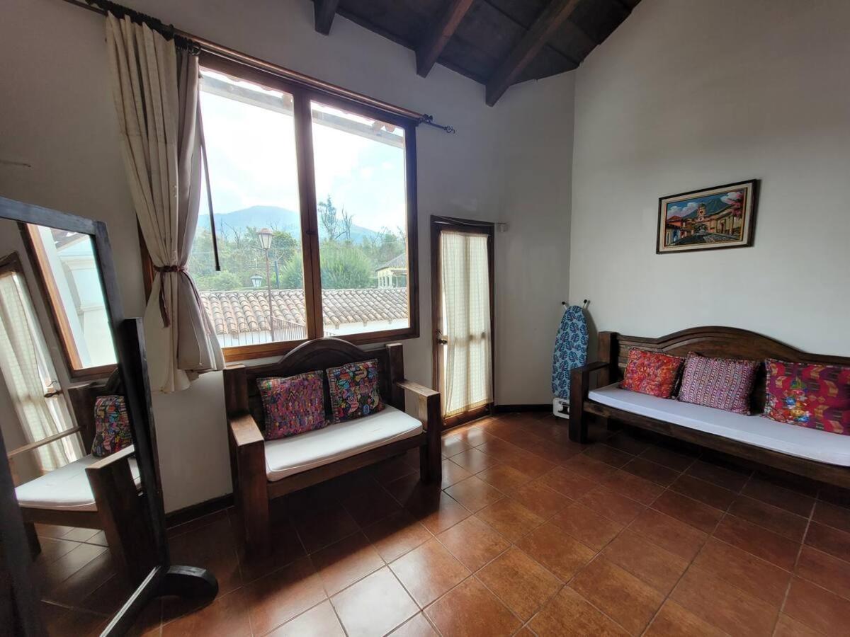 Amplia Casa Guatemala Con Pergola Y Jardin Holiday home Antigua